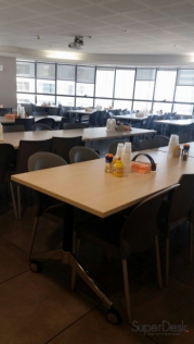 שולחן חדר אוכל 3