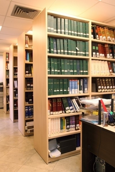 טיפים לבחירת ארון משרדי למשרד חדש טיפים לבחירת ארון משרדי למשרד חדש